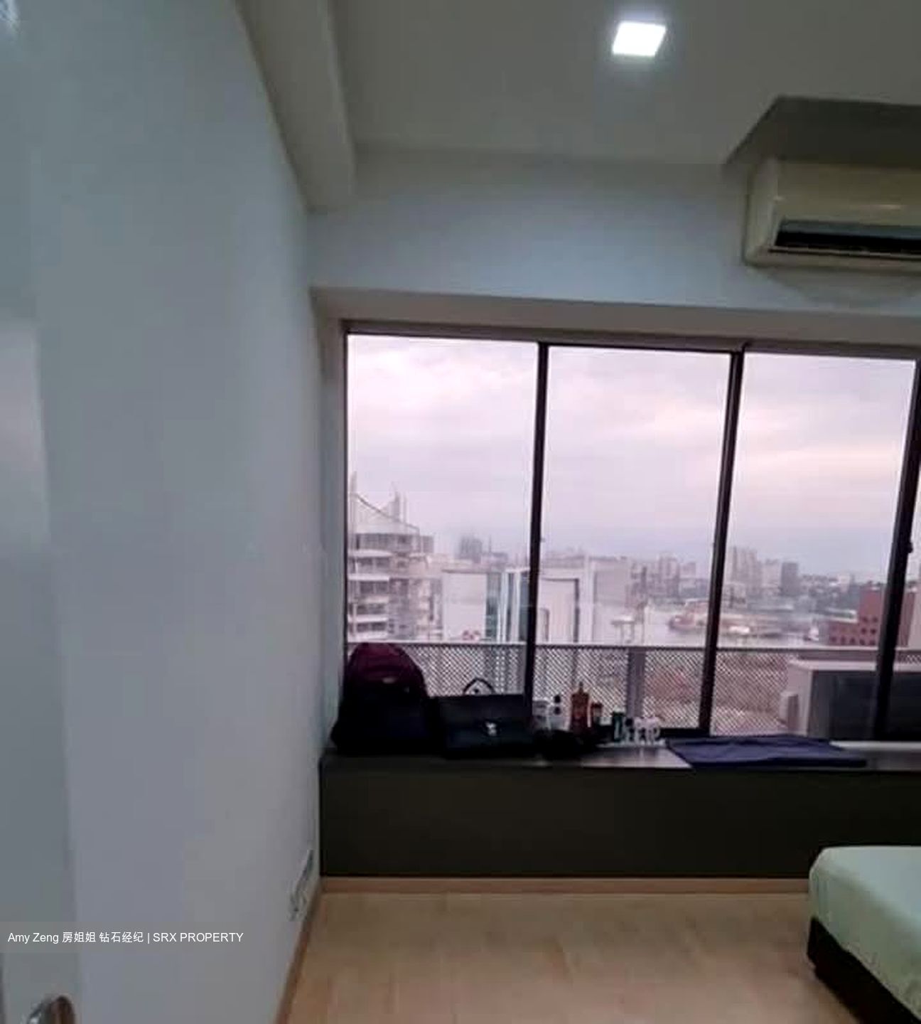 International Plaza (D2), Apartment #566728251